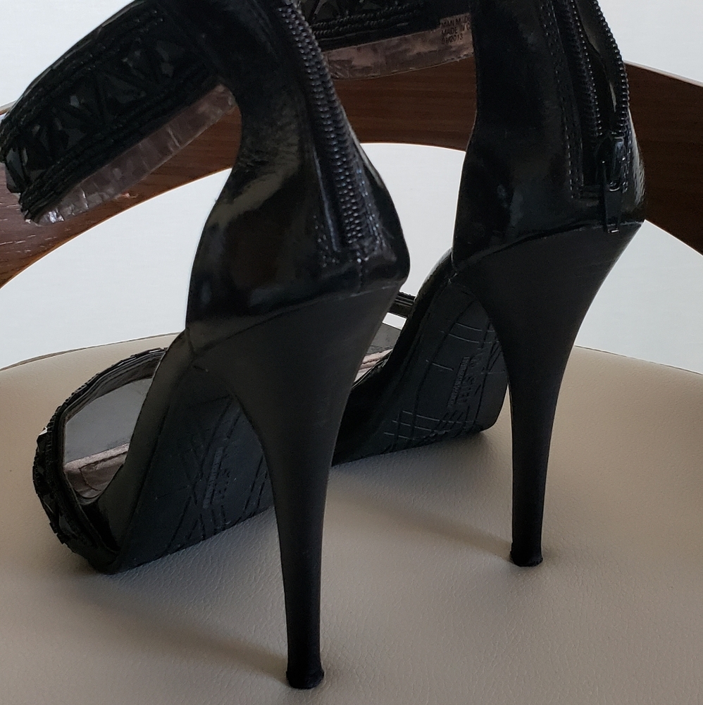 Sandals - Picture 3 of 5
